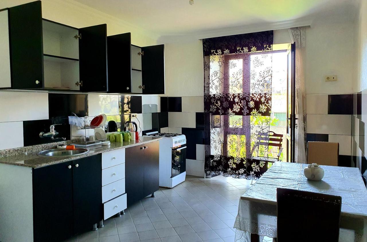Sunrise Hotel Kobuleti ภายนอก รูปภาพ